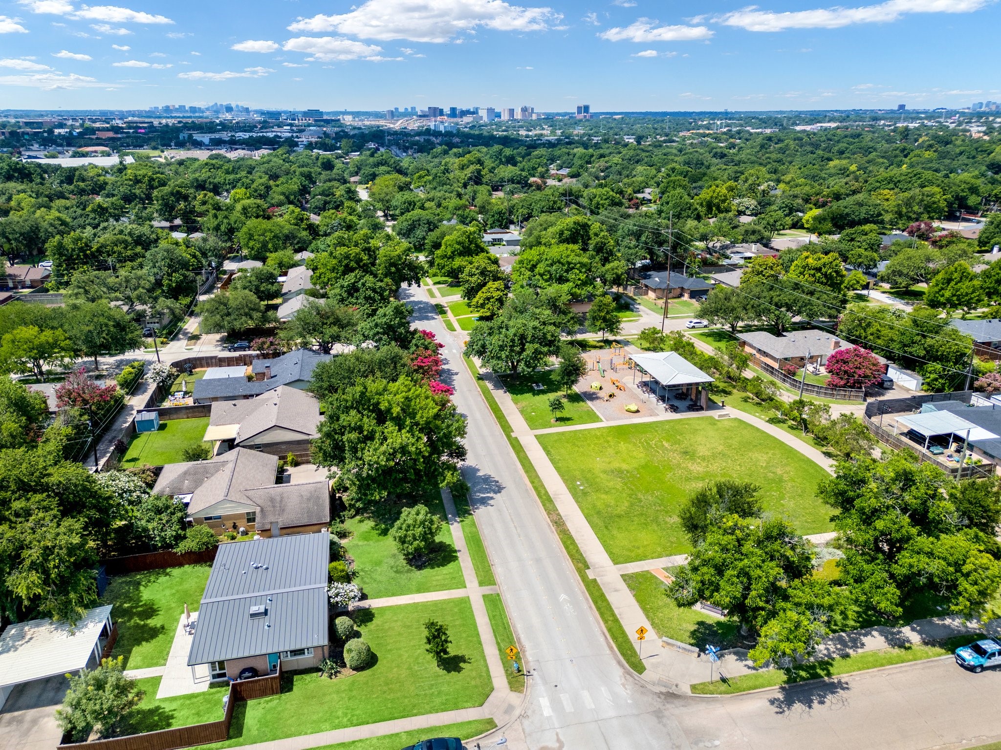 401 S Weatherred Drive