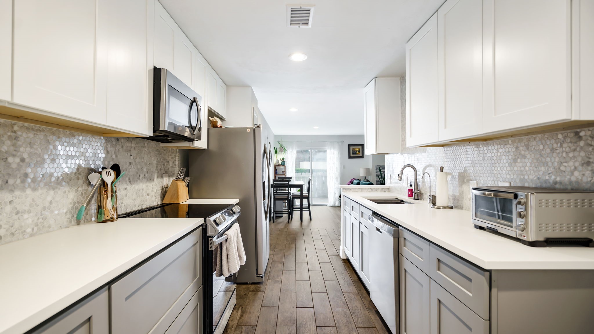 6005 Danbury Lane 103