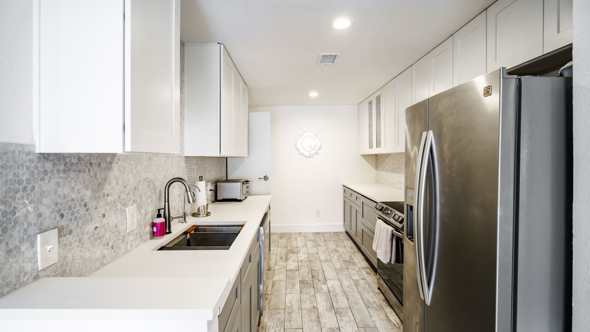 6005 Danbury Lane 103