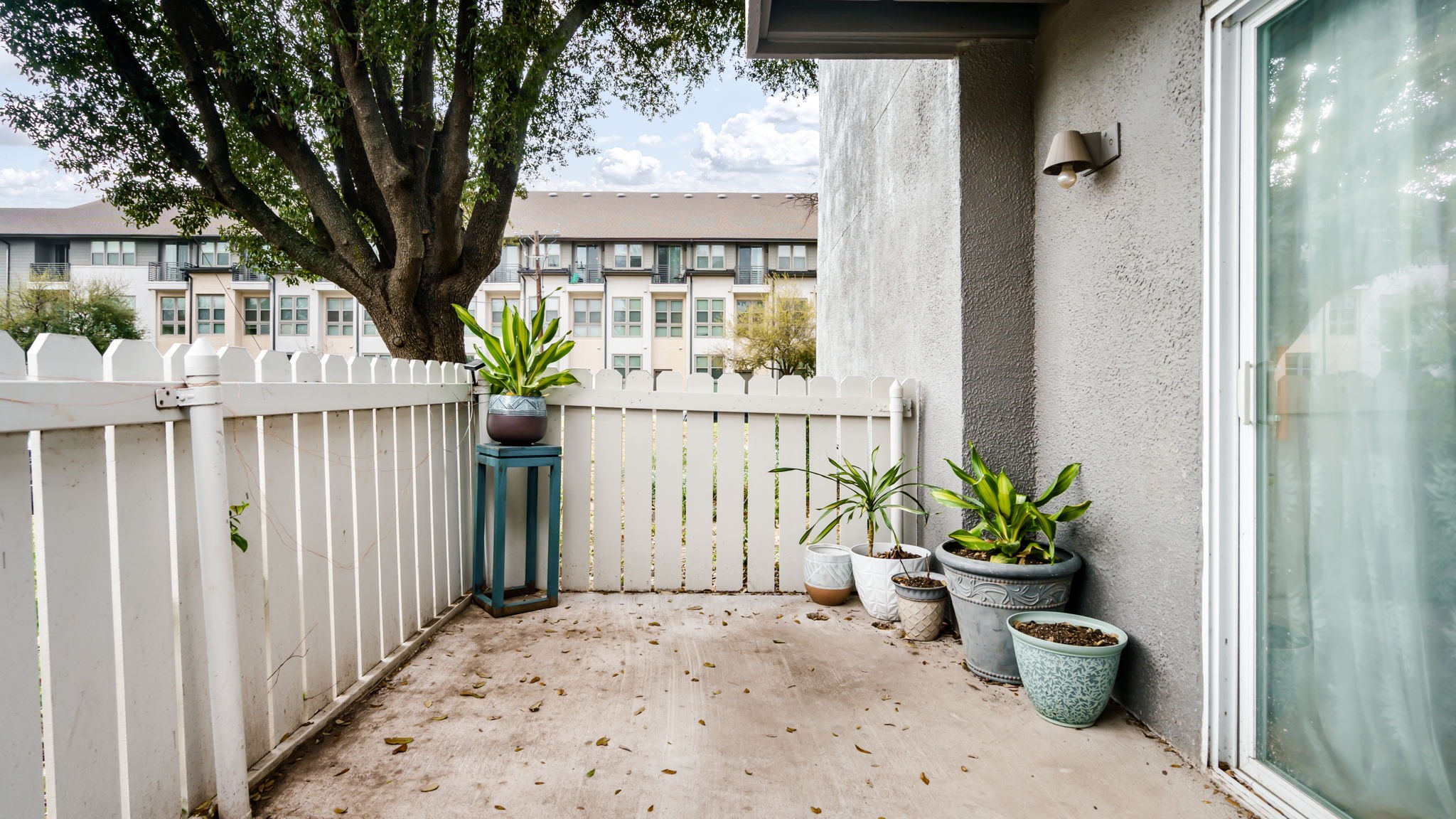 6005 Danbury Lane 103