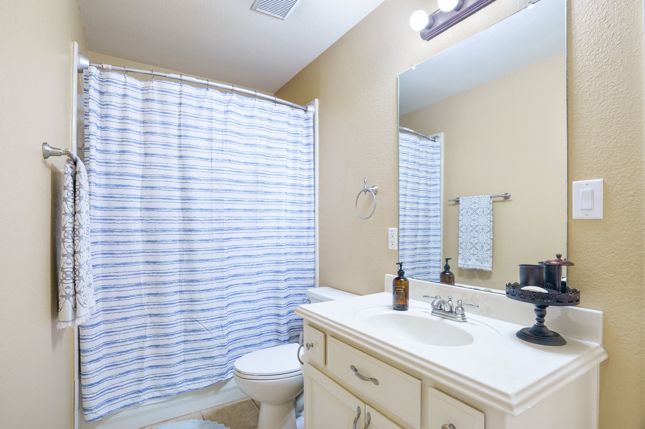 6317 Creekwood Court