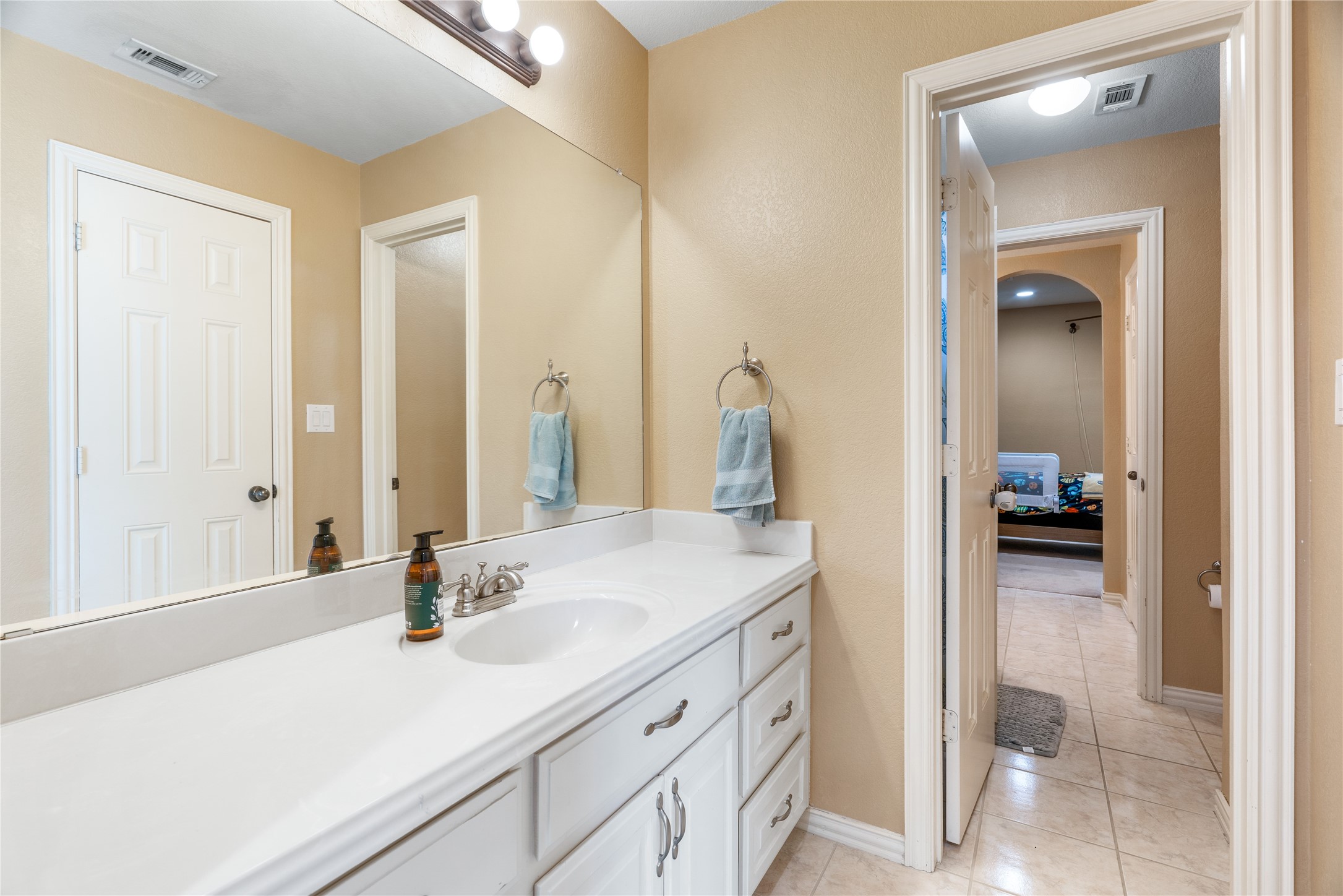 6317 Creekwood Court