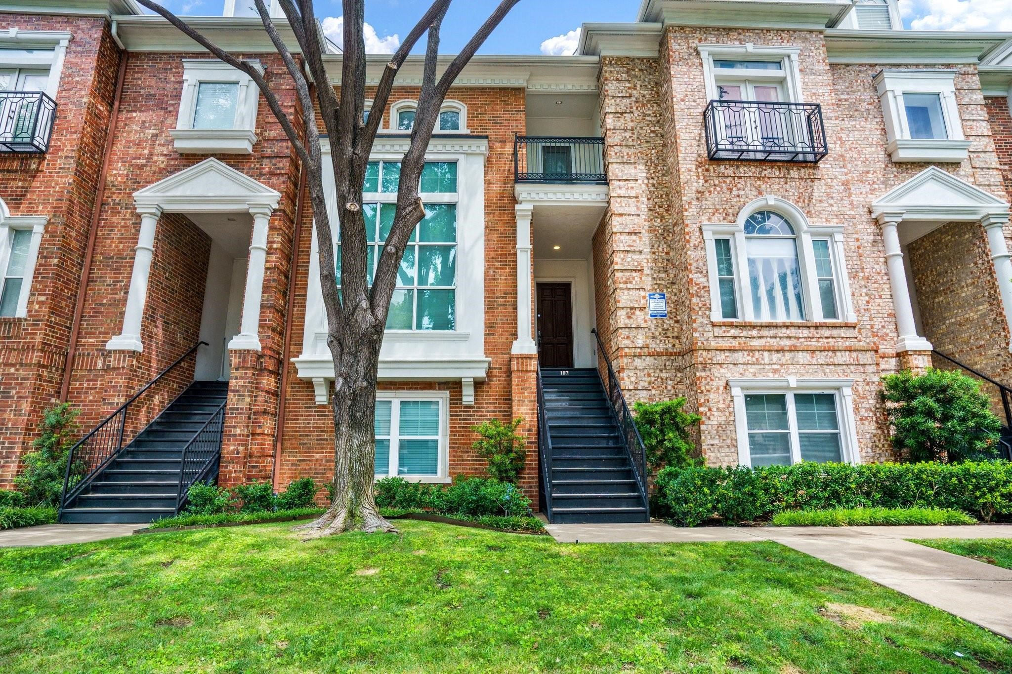 2205 Canton Street 107