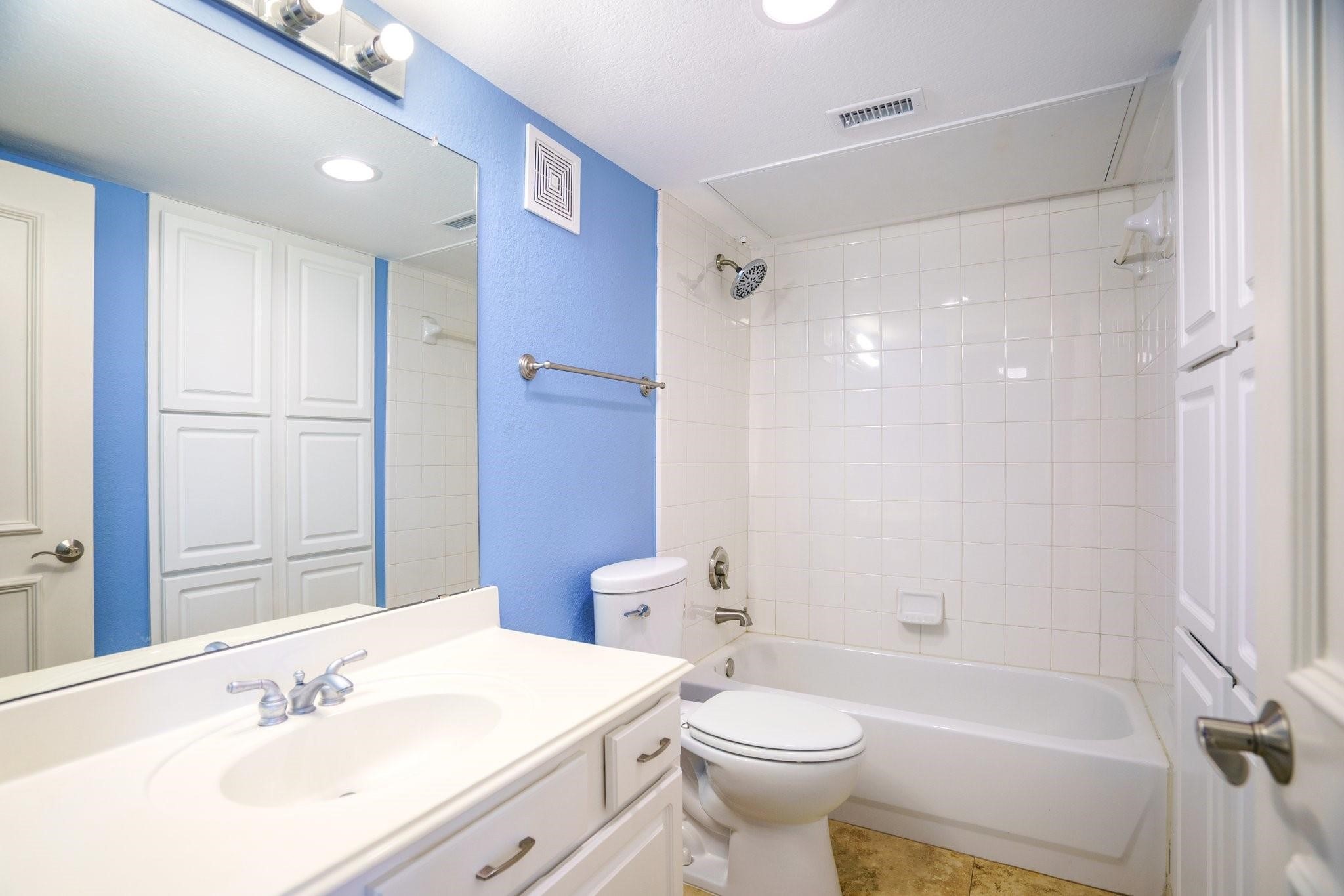 2205 Canton Street 107