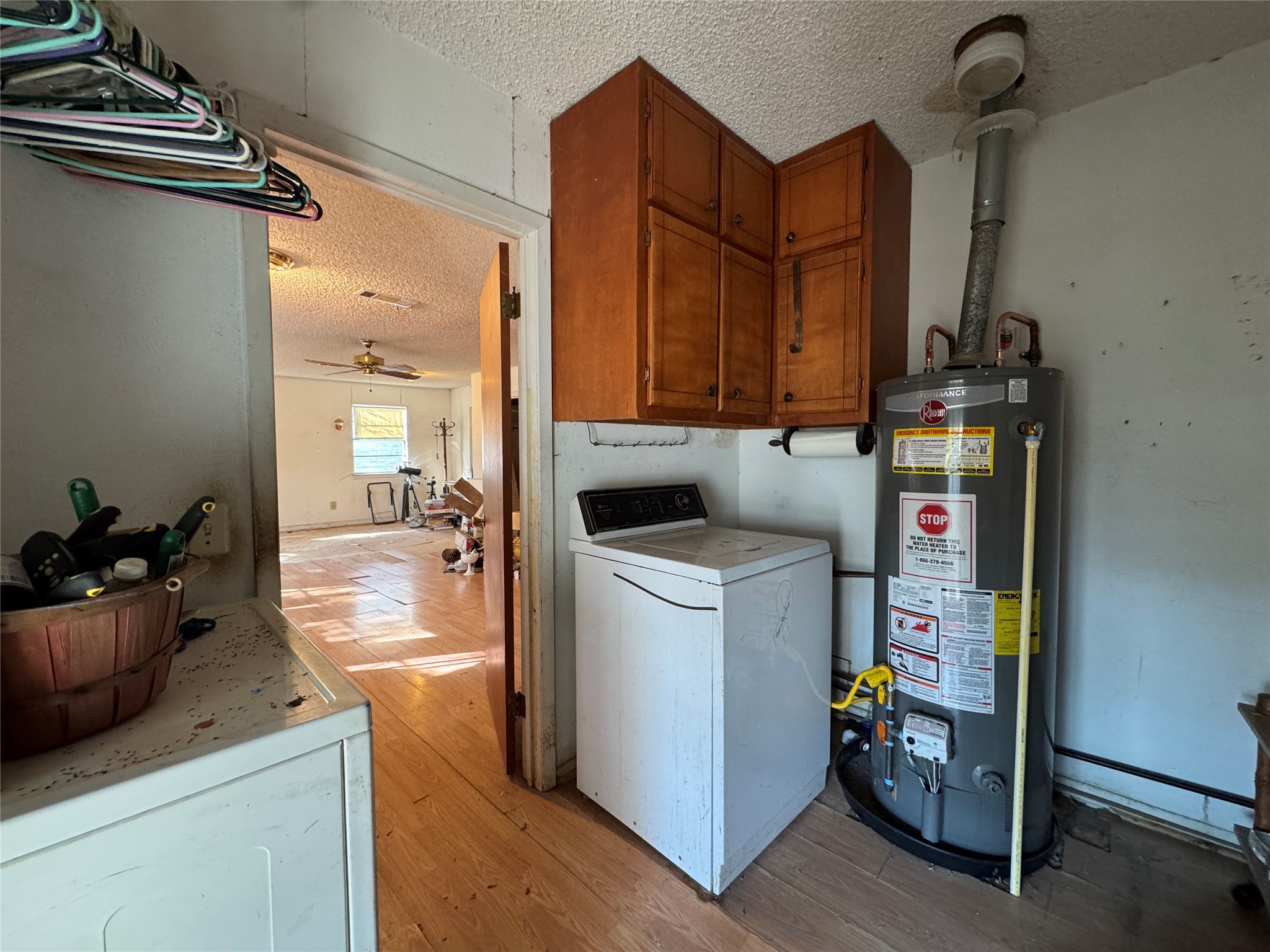 1009 W Erwin Avenue