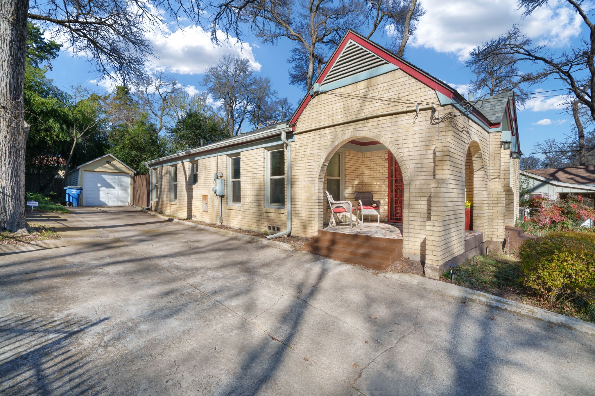 1417 Seevers Avenue