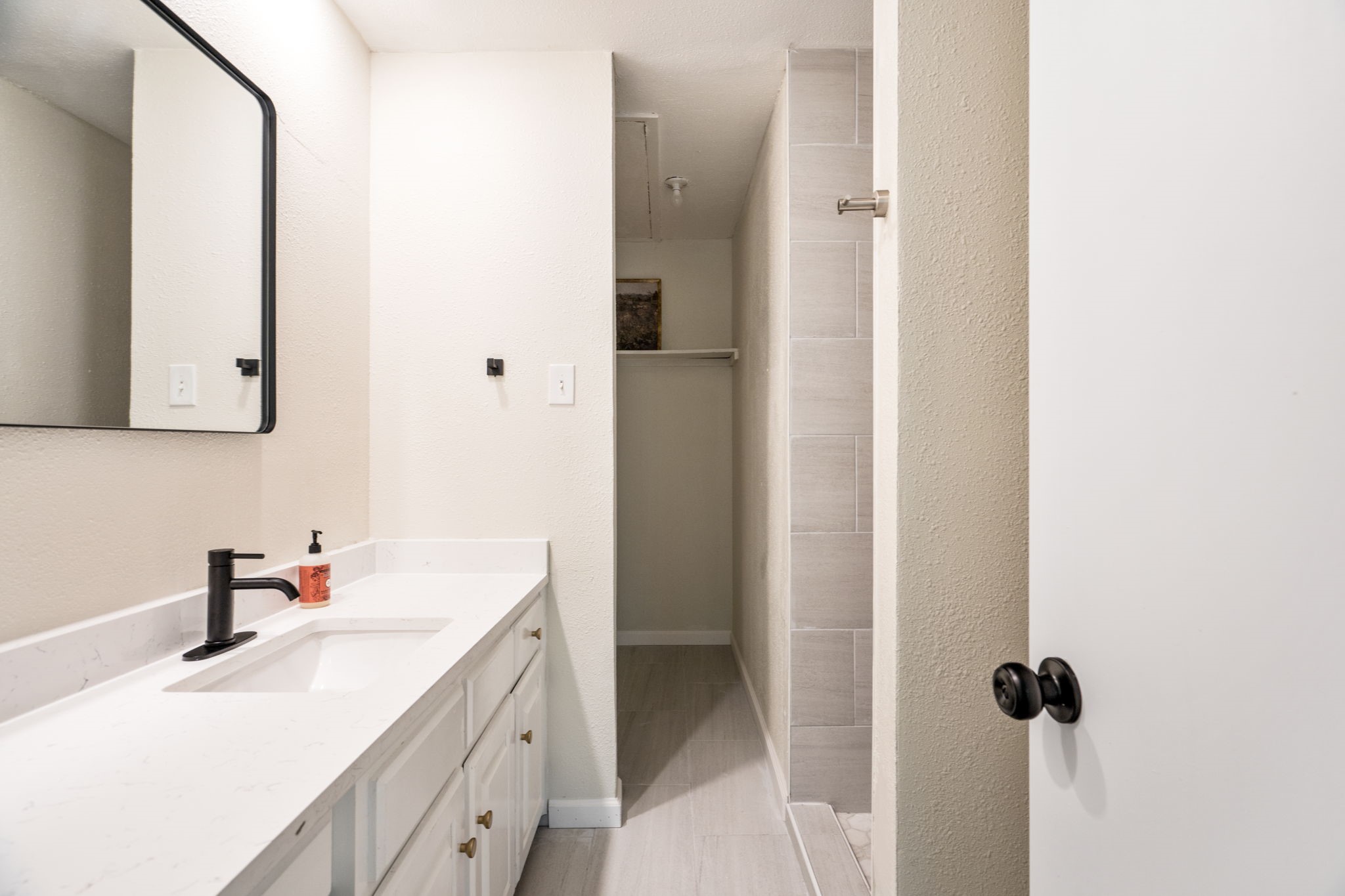 6702 E Northwest Highway