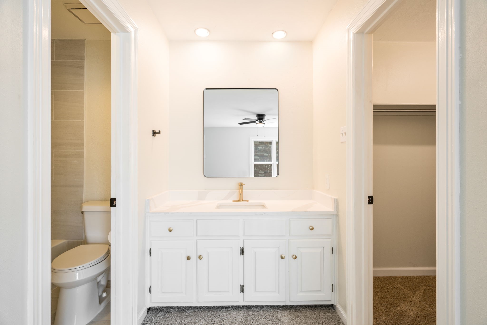 6702 E Northwest Highway