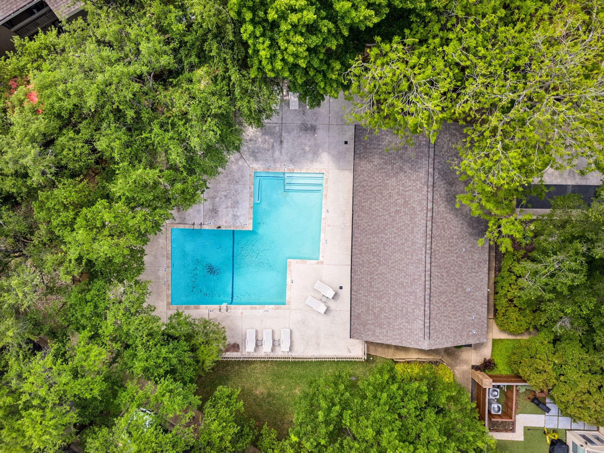 6702 E Northwest Highway