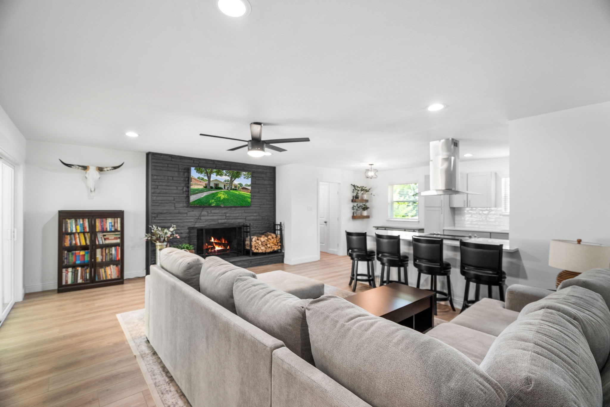 2341 Pinebluff Drive