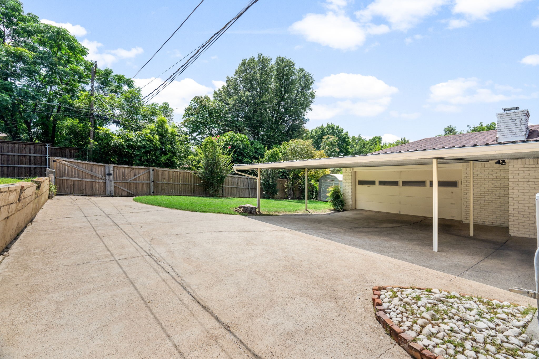 2341 Pinebluff Drive