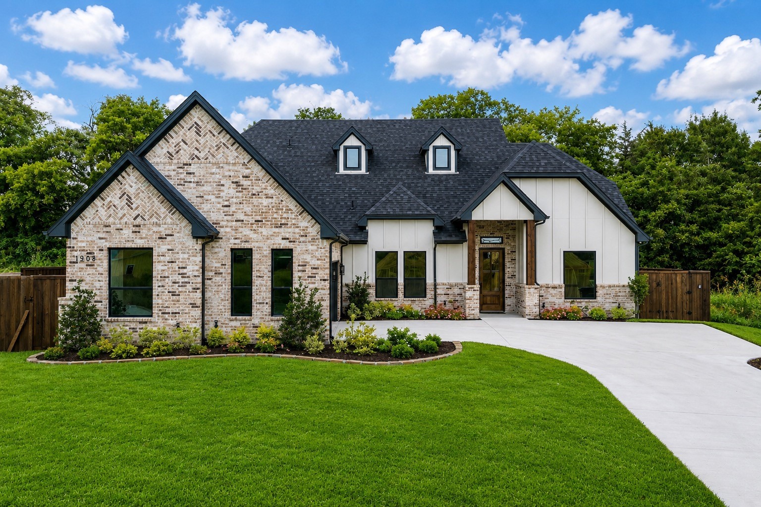 1908 Heritage Knoll Drive