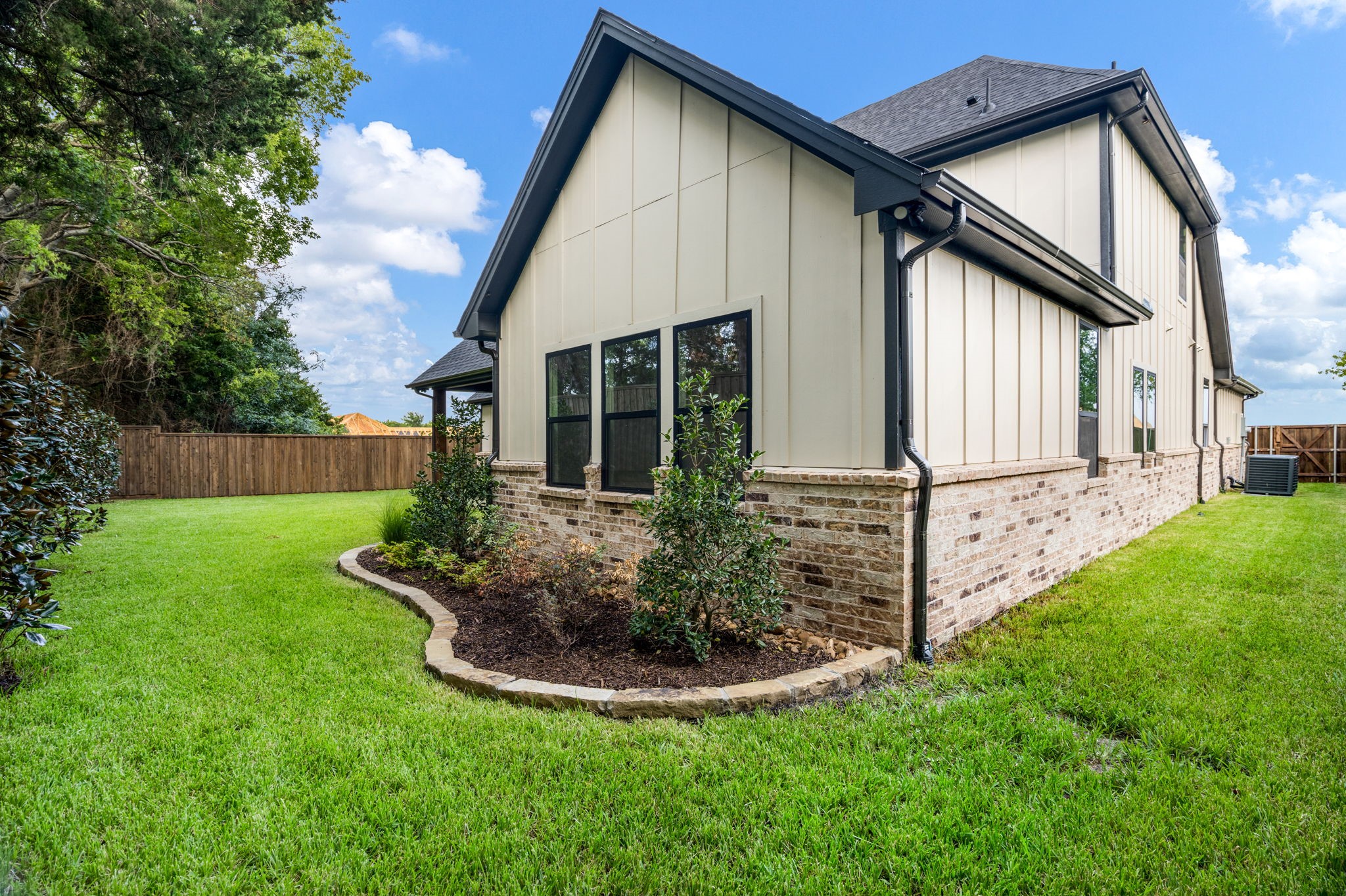 1908 Heritage Knoll Drive