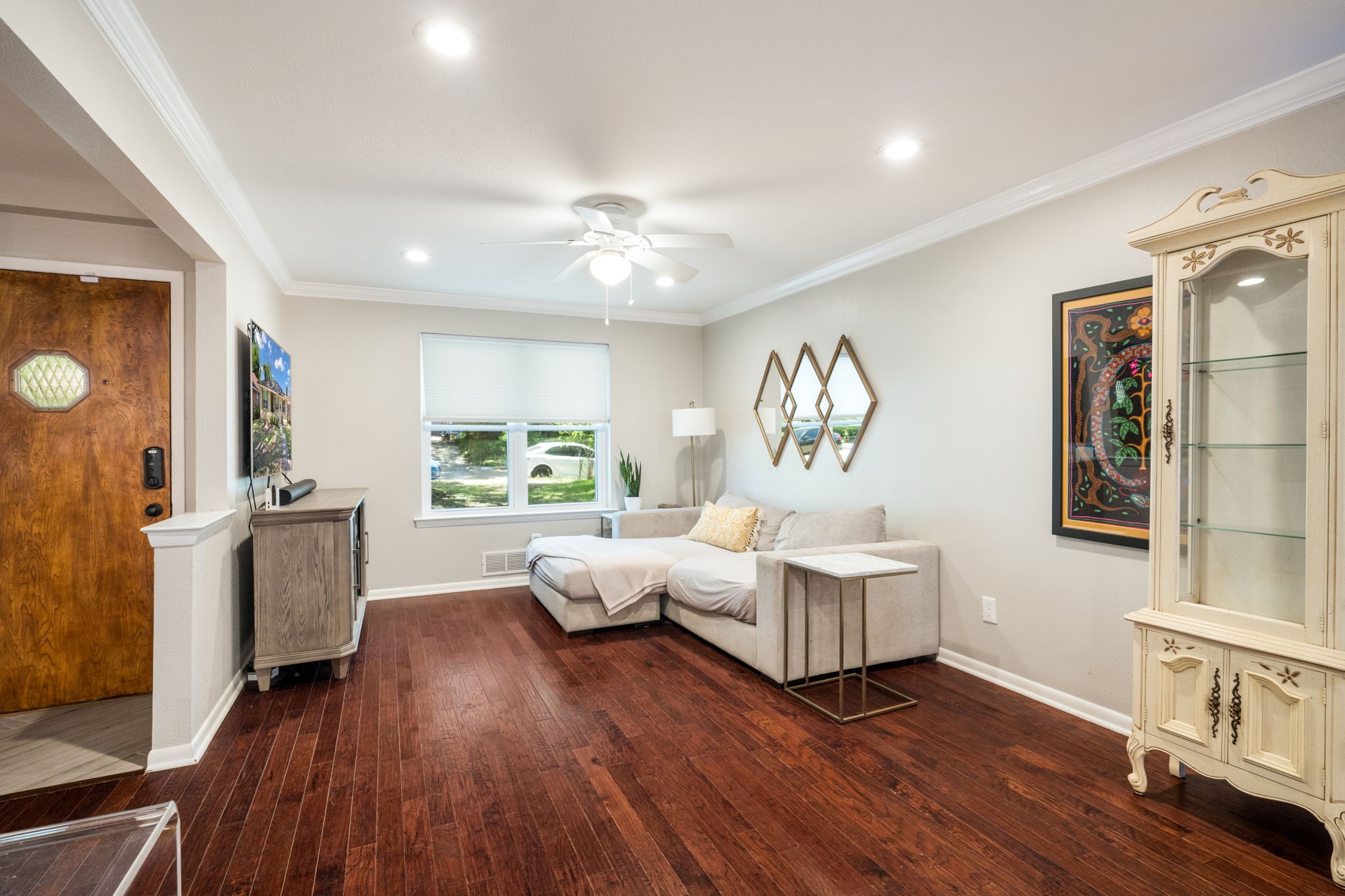 2711 Alco Avenue