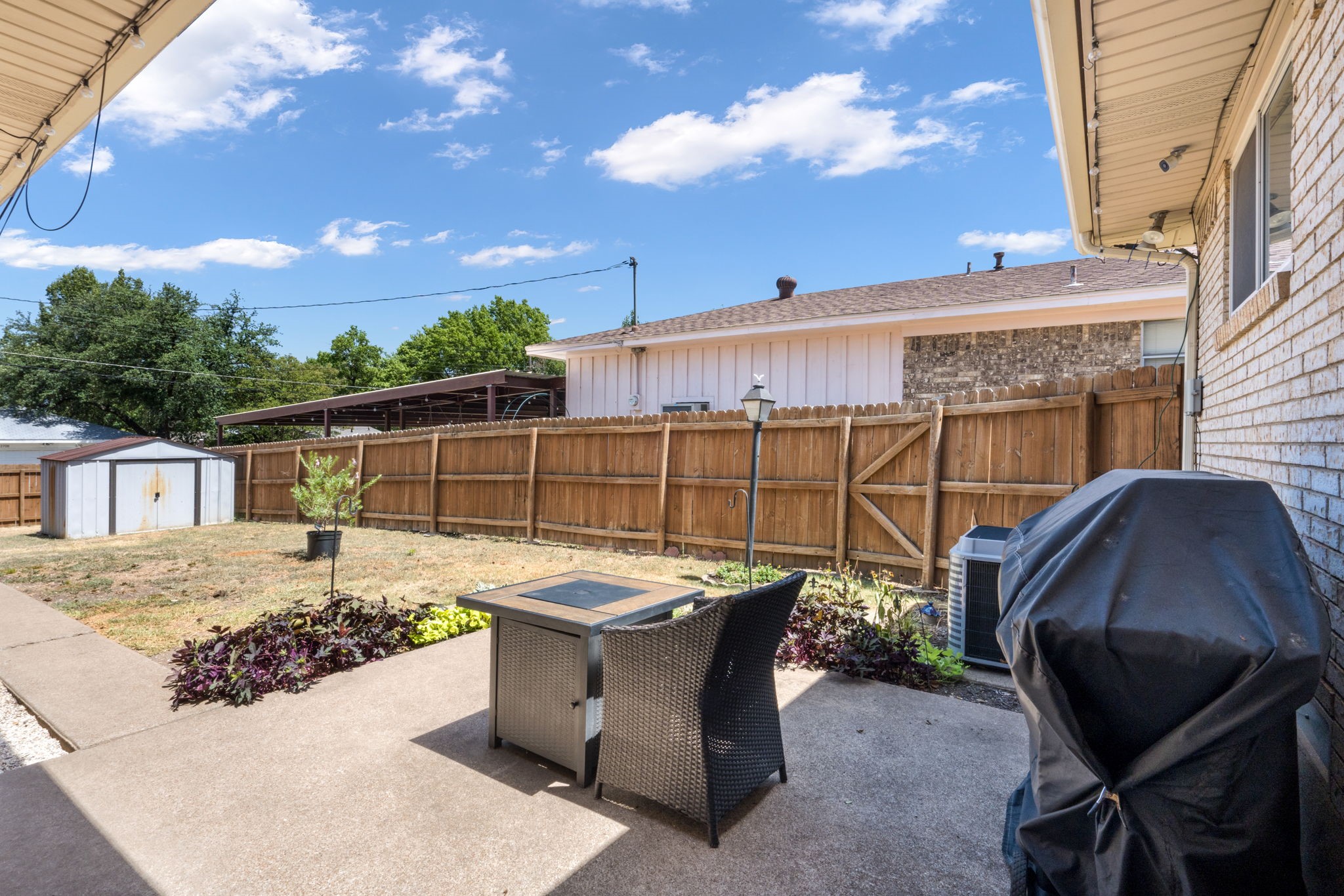 2711 Alco Avenue