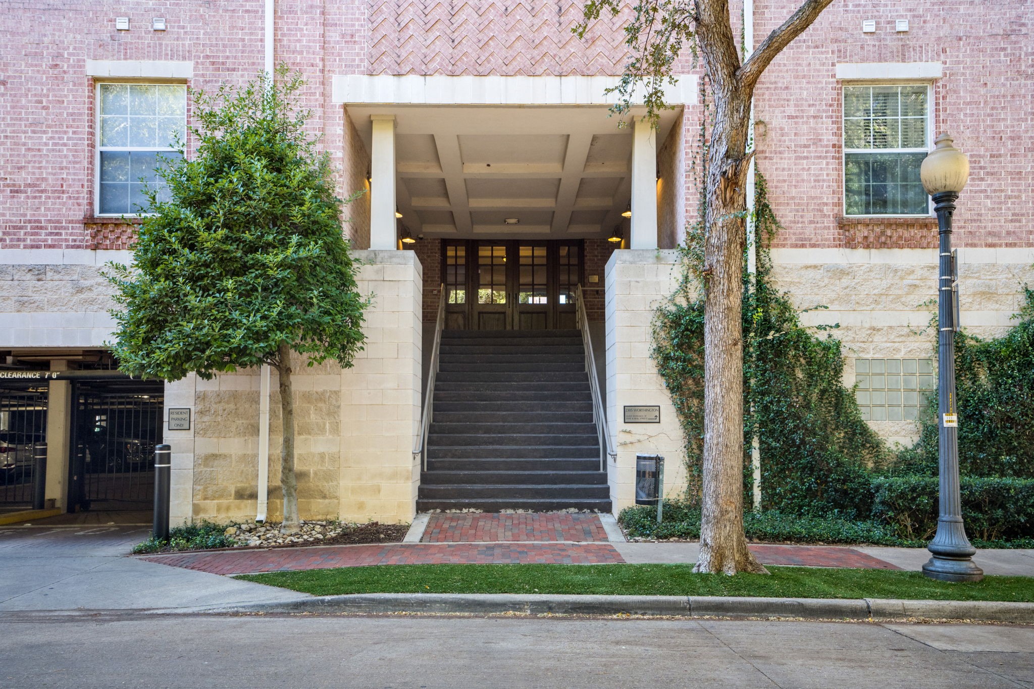 2305 Worthington Street 103
