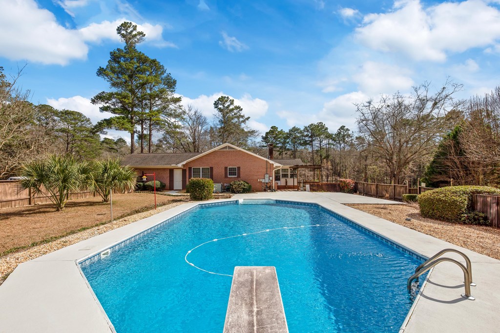 219 McClendon