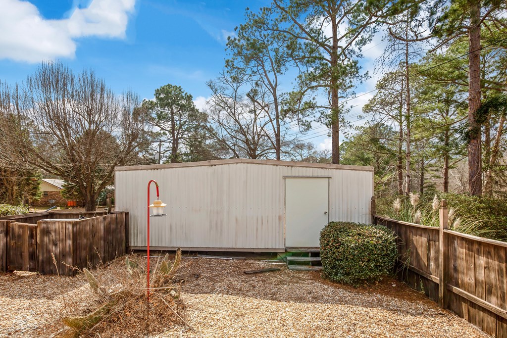 219 McClendon
