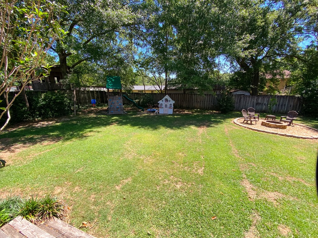 1104 Appian Way