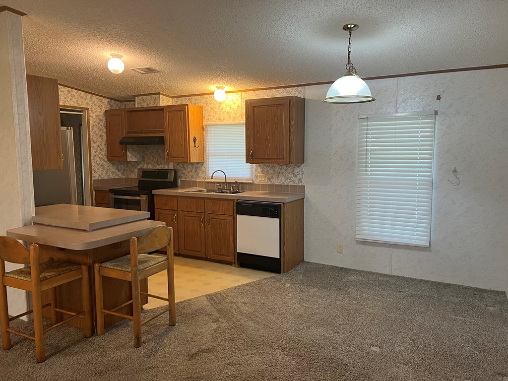 905 Hubbard