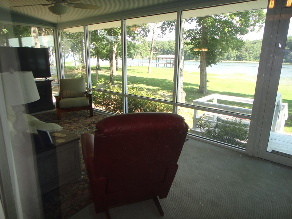 870 Lake Front Dr