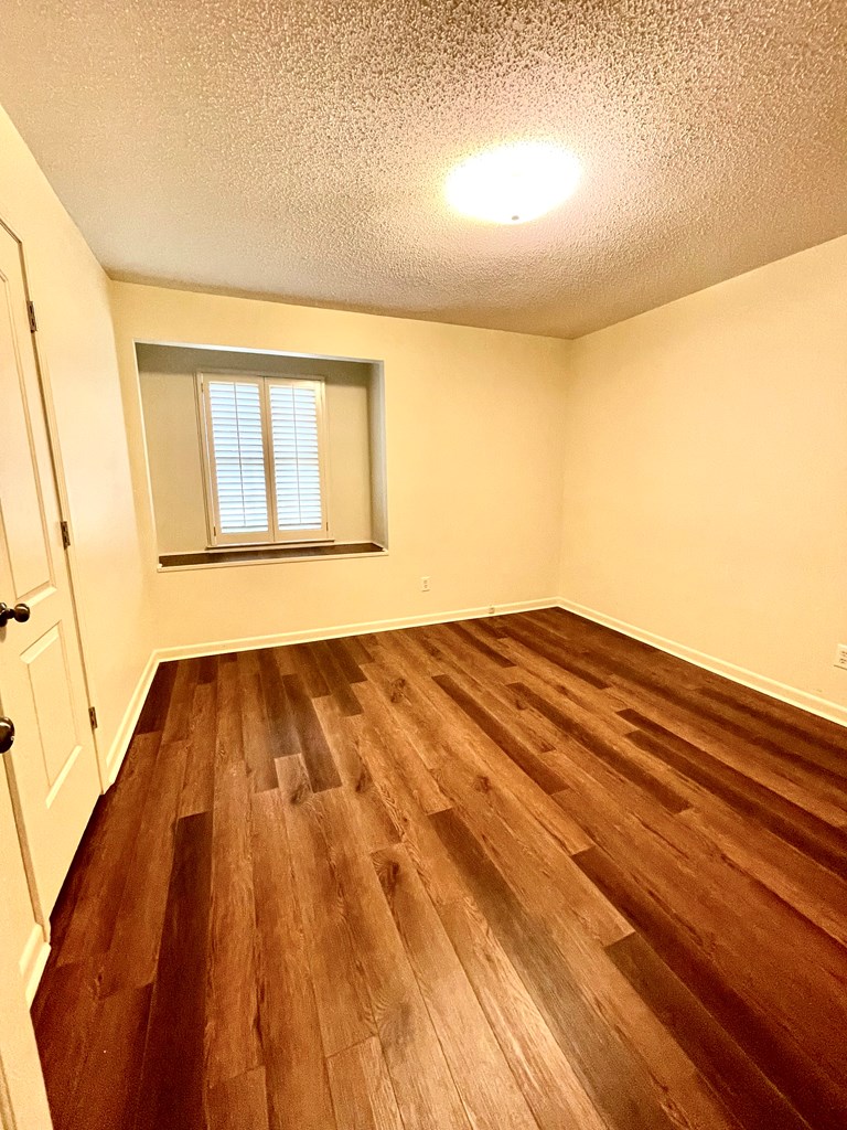 103 SHADOWLAWN DRIVE