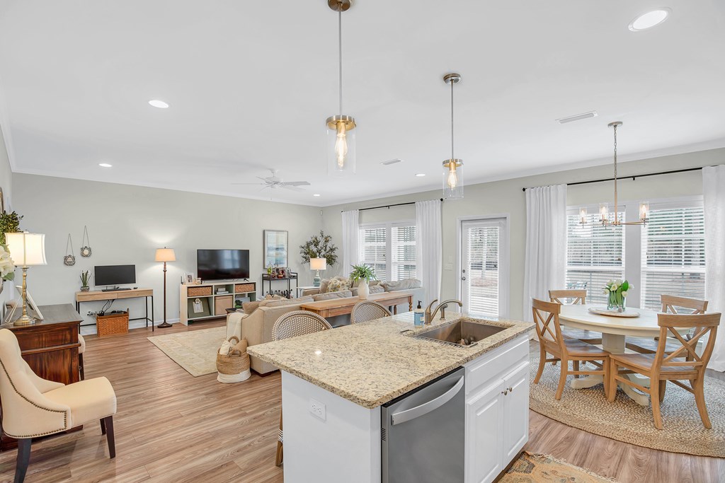 303 Courtland