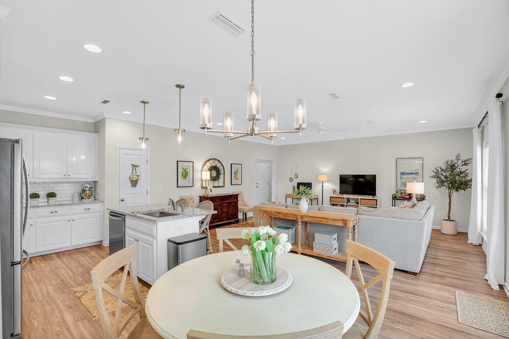 303 Courtland