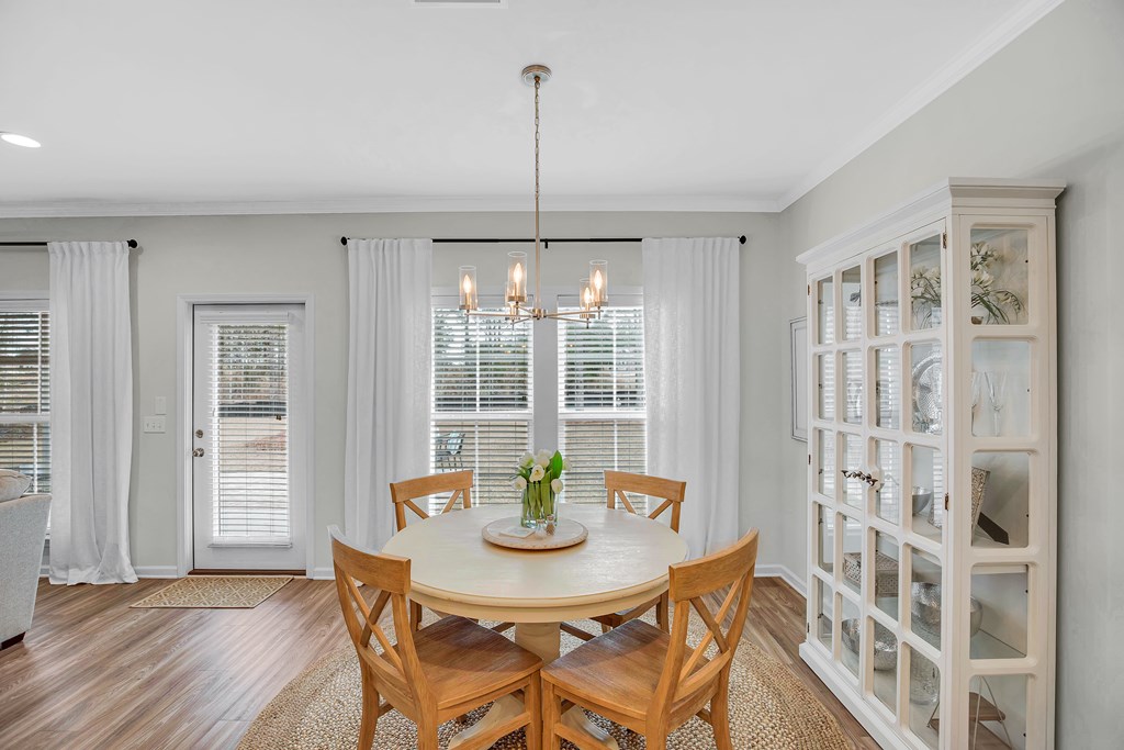 303 Courtland