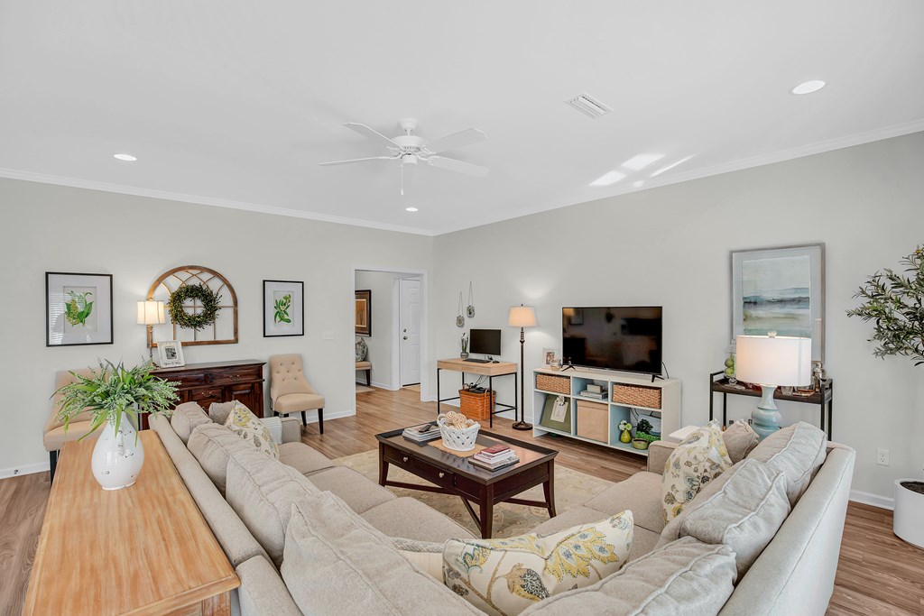 303 Courtland