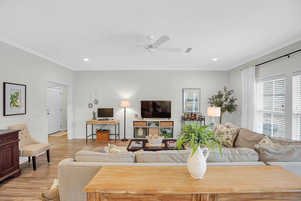 303 Courtland