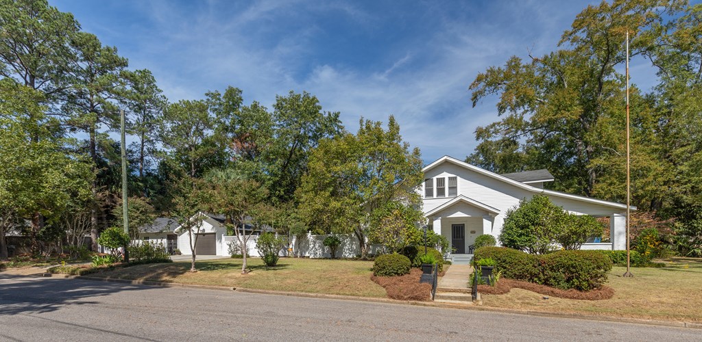 104 Holly Lane