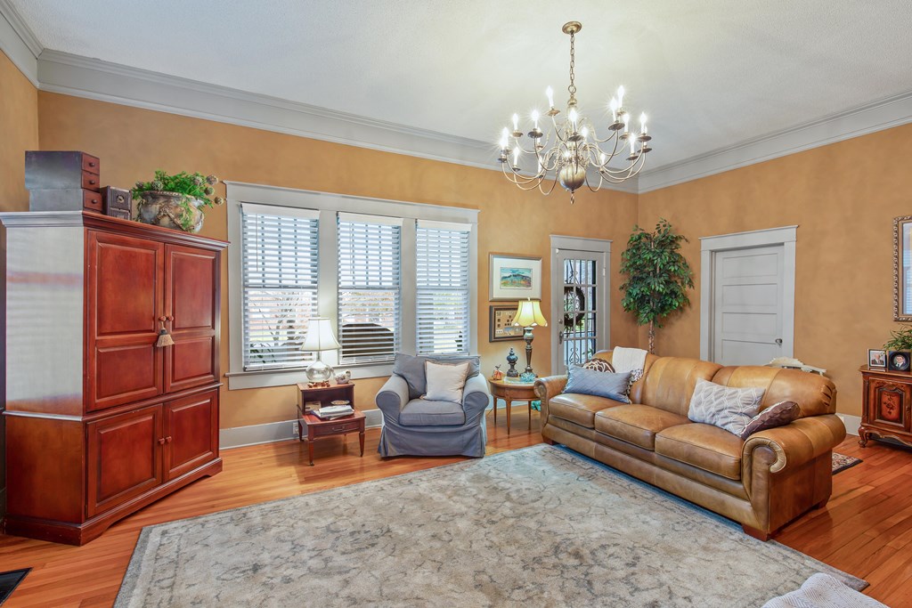 104 Holly Lane