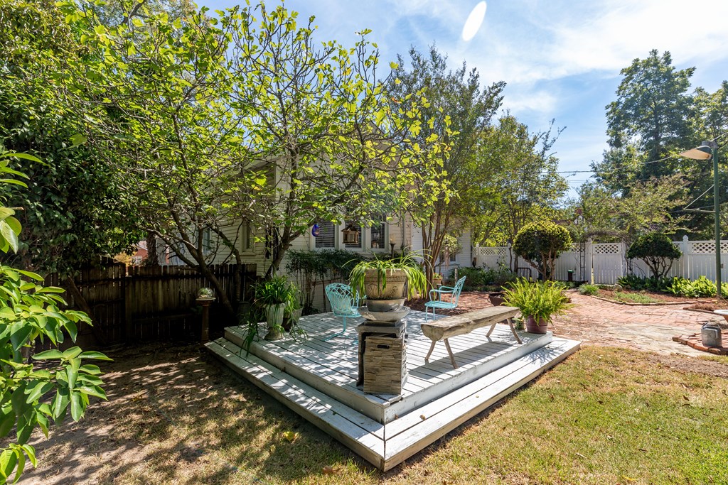 104 Holly Lane