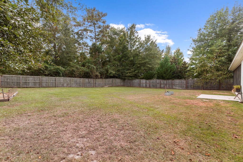 100 Litchfield