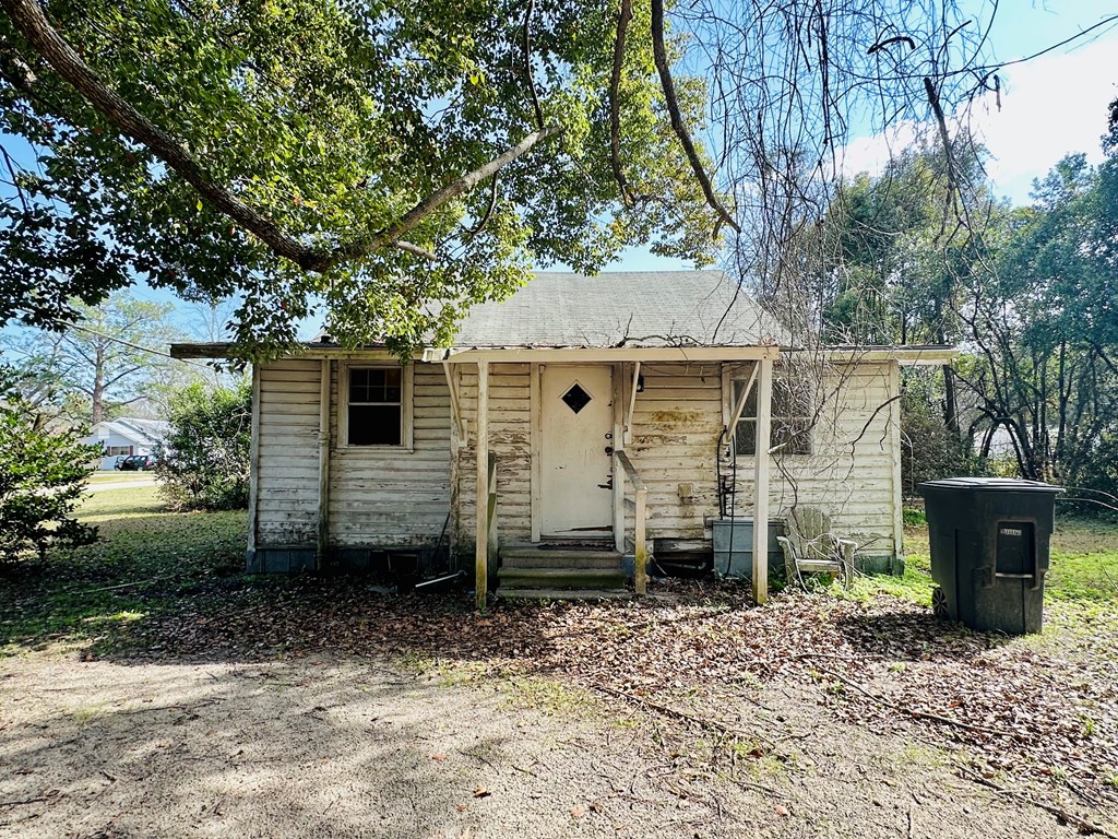 209 N Johnson St.