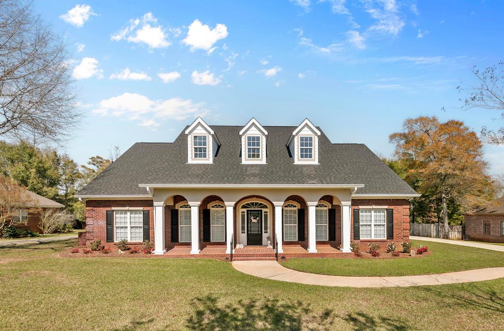 401 Gladstone Way
