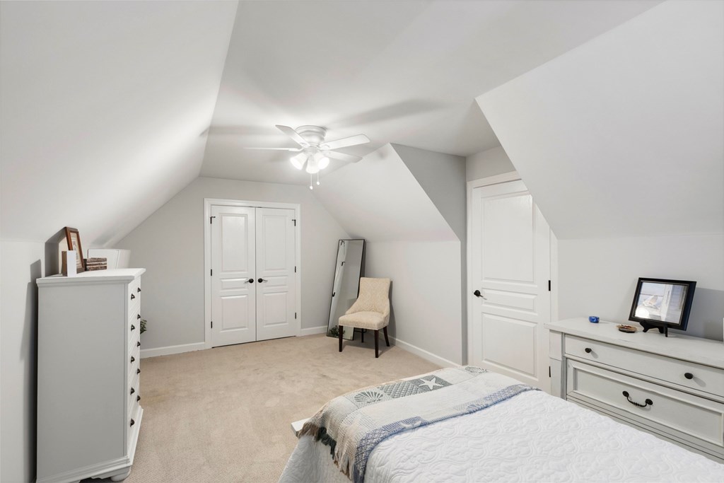401 Gladstone Way