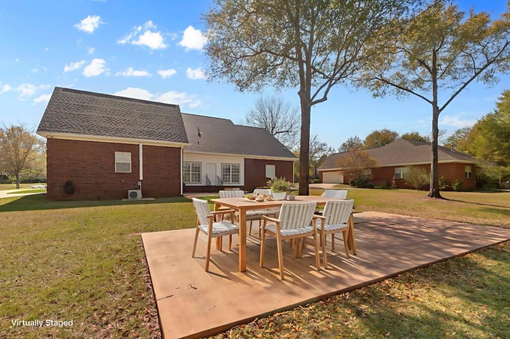 401 Gladstone Way