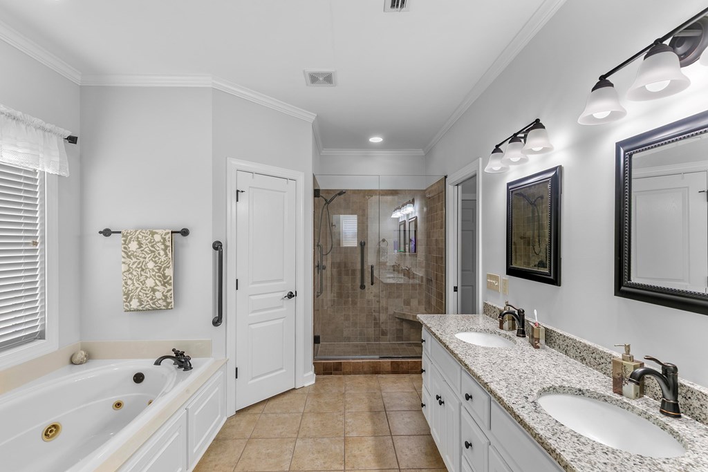 401 Gladstone Way