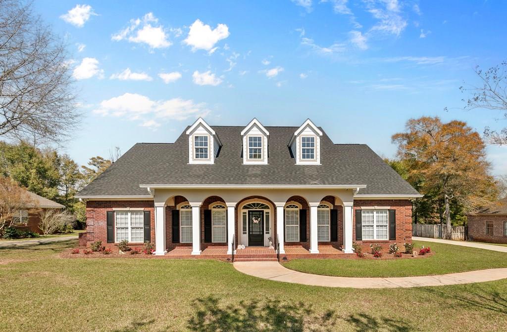 401 Gladstone Way