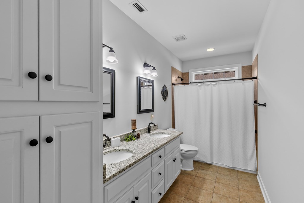 401 Gladstone Way