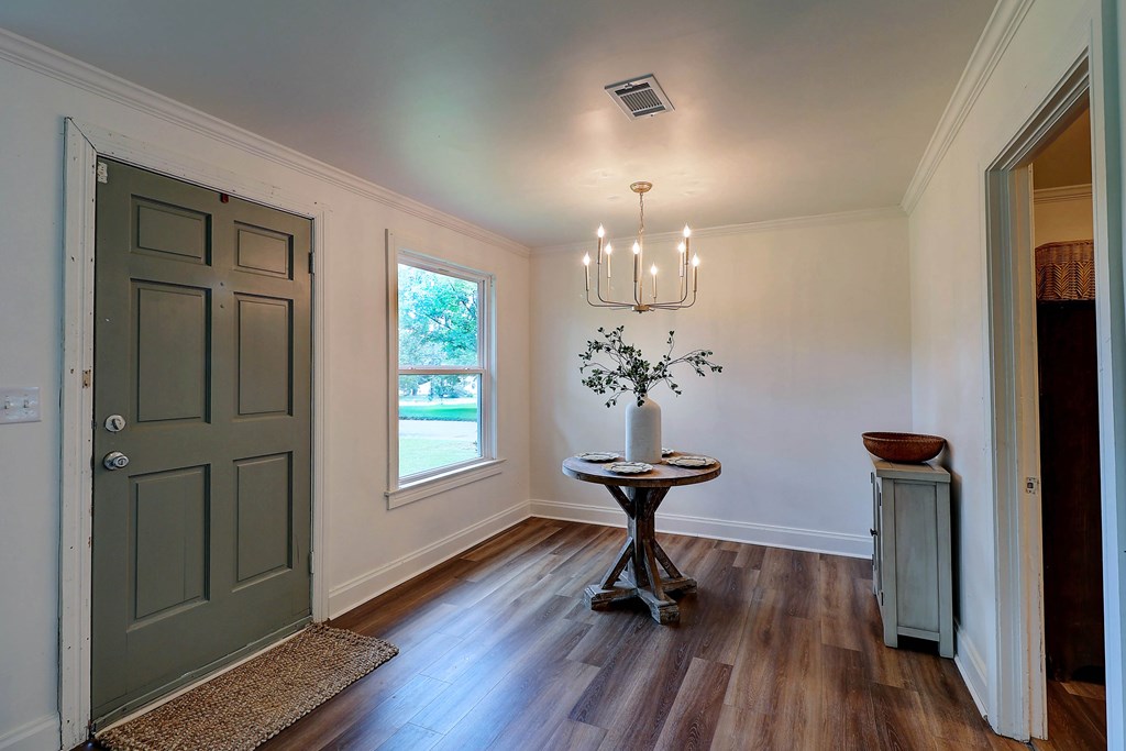 907 Woodland Dr