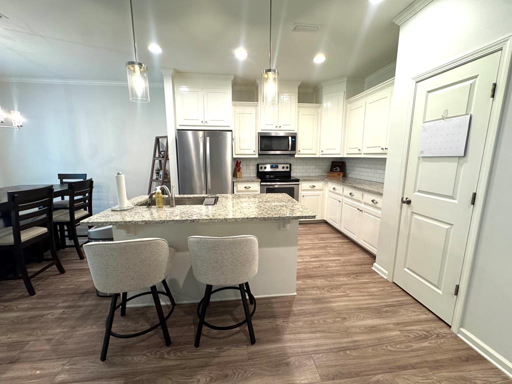 303 Courtland