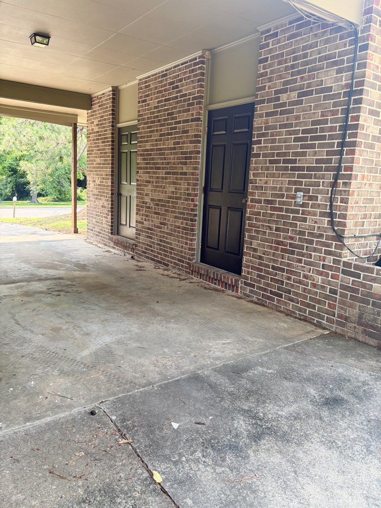 2203 Stonebridge Rd.