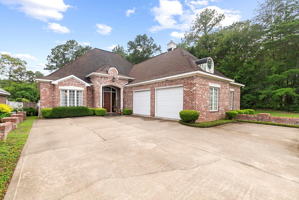 6 Williamsburg Place