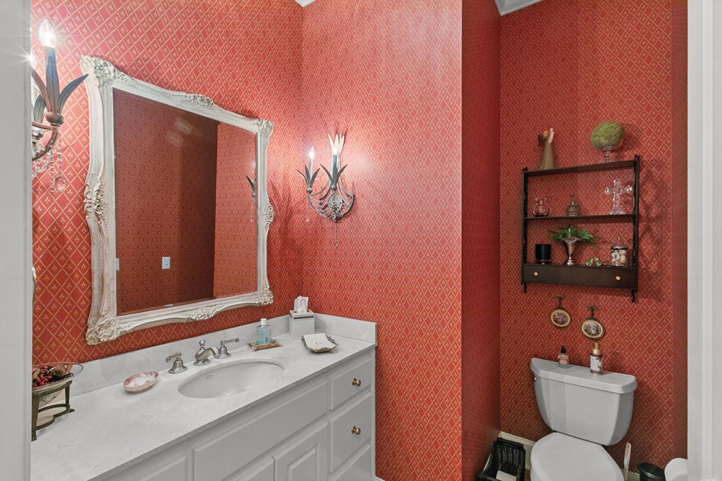 6 Williamsburg Place