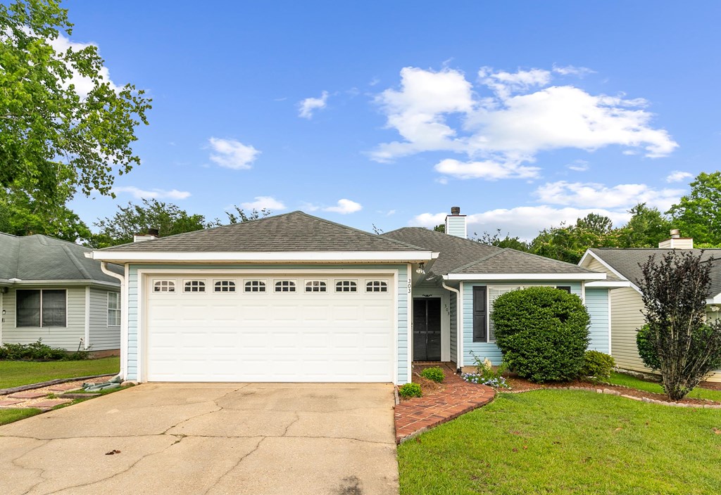 303 Denise St