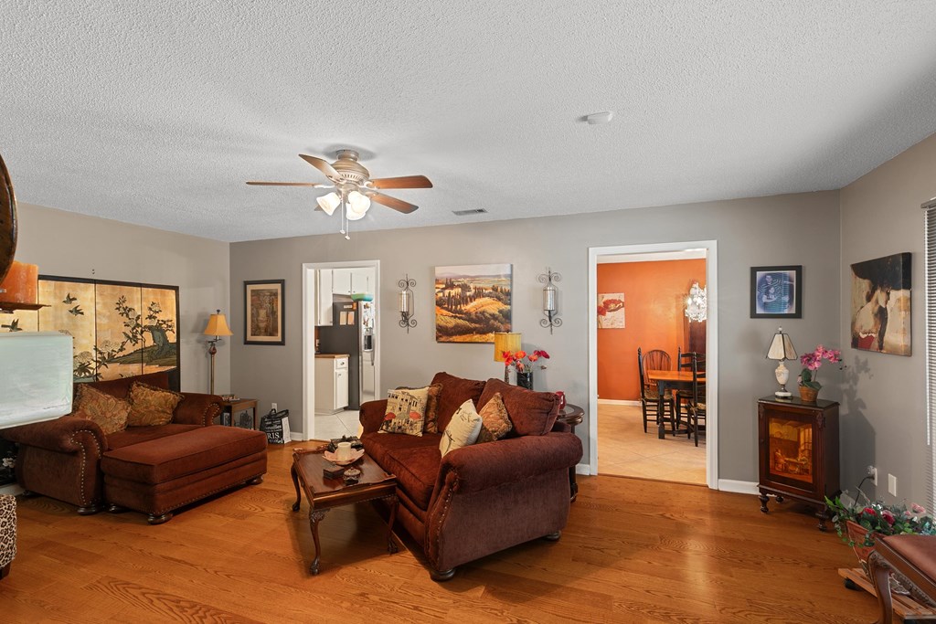 303 Denise St