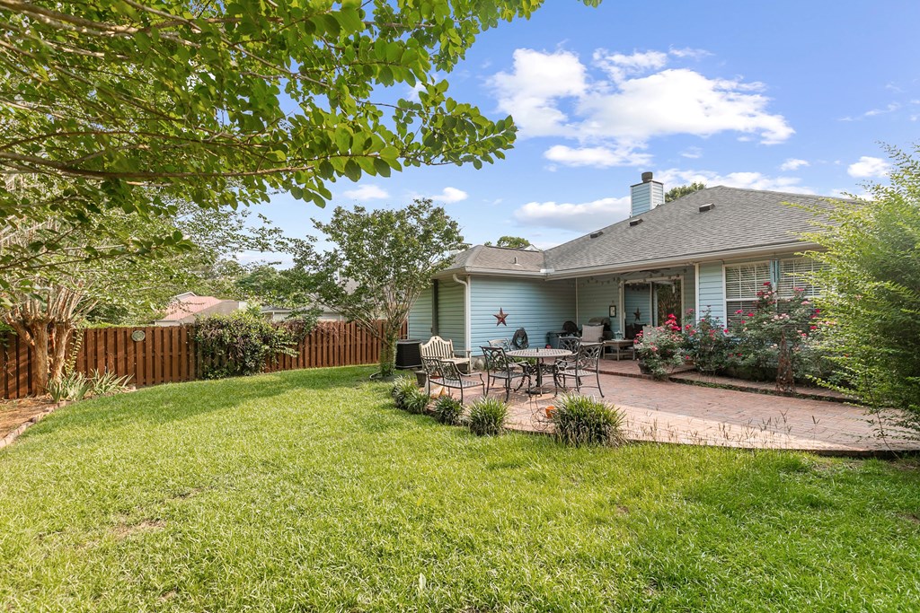 303 Denise St